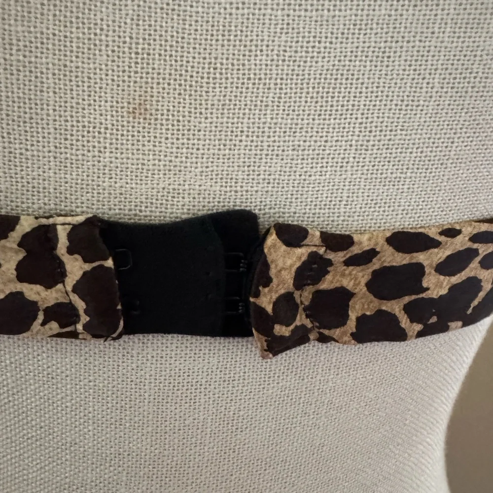 Roberto Cavalli Black Top with Animal Print Bra Top - Picture 9 of 11